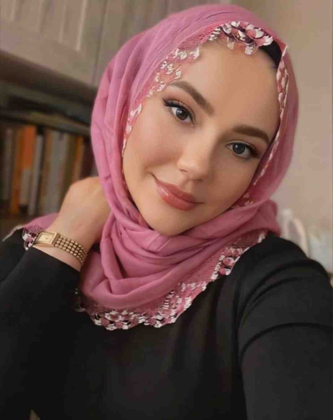 Büyükçekmece Duruşu Güçlü Kadın Escort Bayan Halime